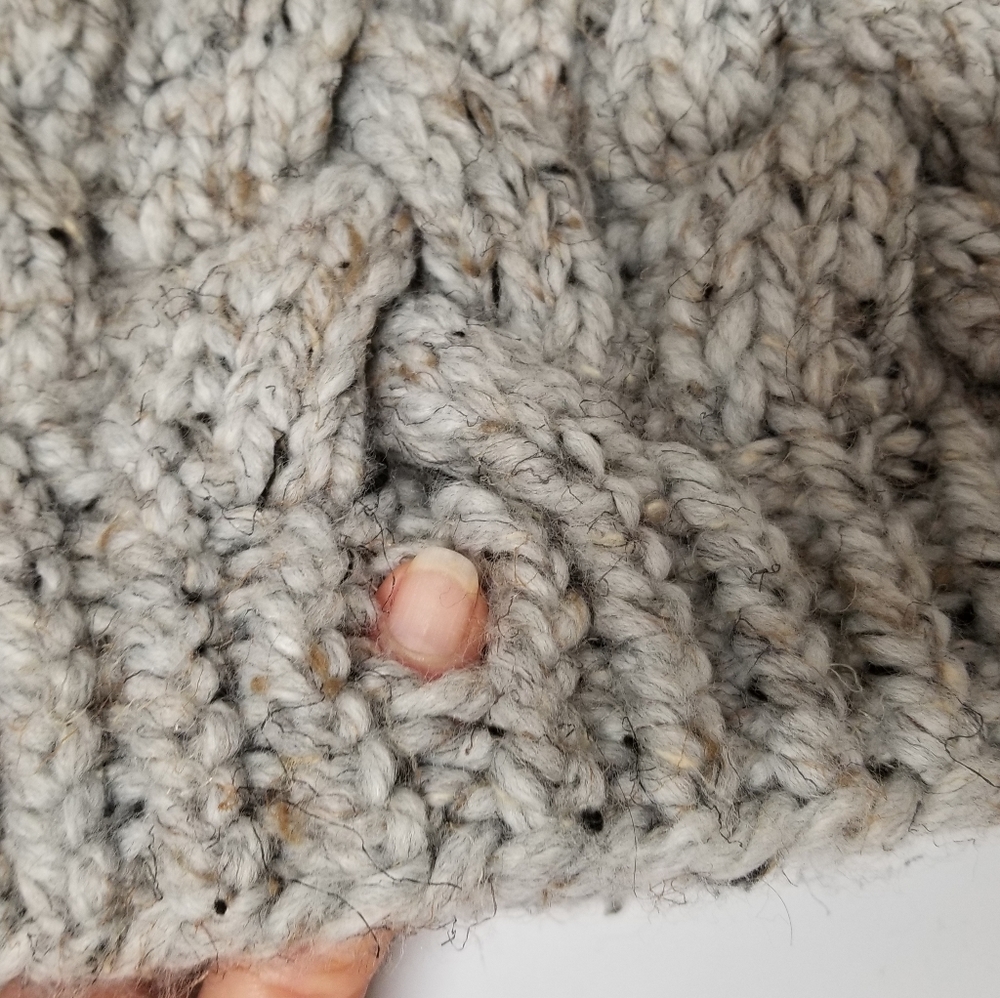 Handmade Speckled Acrylic Mohair Beanie with Faux Fur Pom & Ponytail Hole - Picture 5 of 8